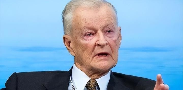 打了四年的俄乌战事，多数人还在盯着前线的胜负手。可这场仗真正的最凶险结局，未必是