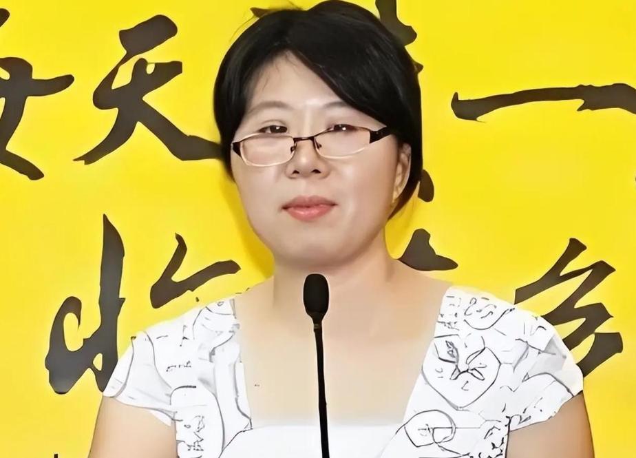 一波未平一波又起！这位作协会员唐小林揪着文二代不放，继蒋方舟和贾浅浅后，将莫言的