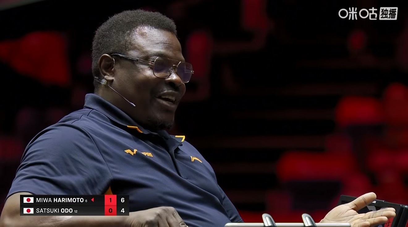 黑天使又吹了一次小月月回抛但是小月月这次没有挑战 