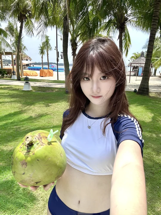 女大学生|不用害怕风吹起刘海啦