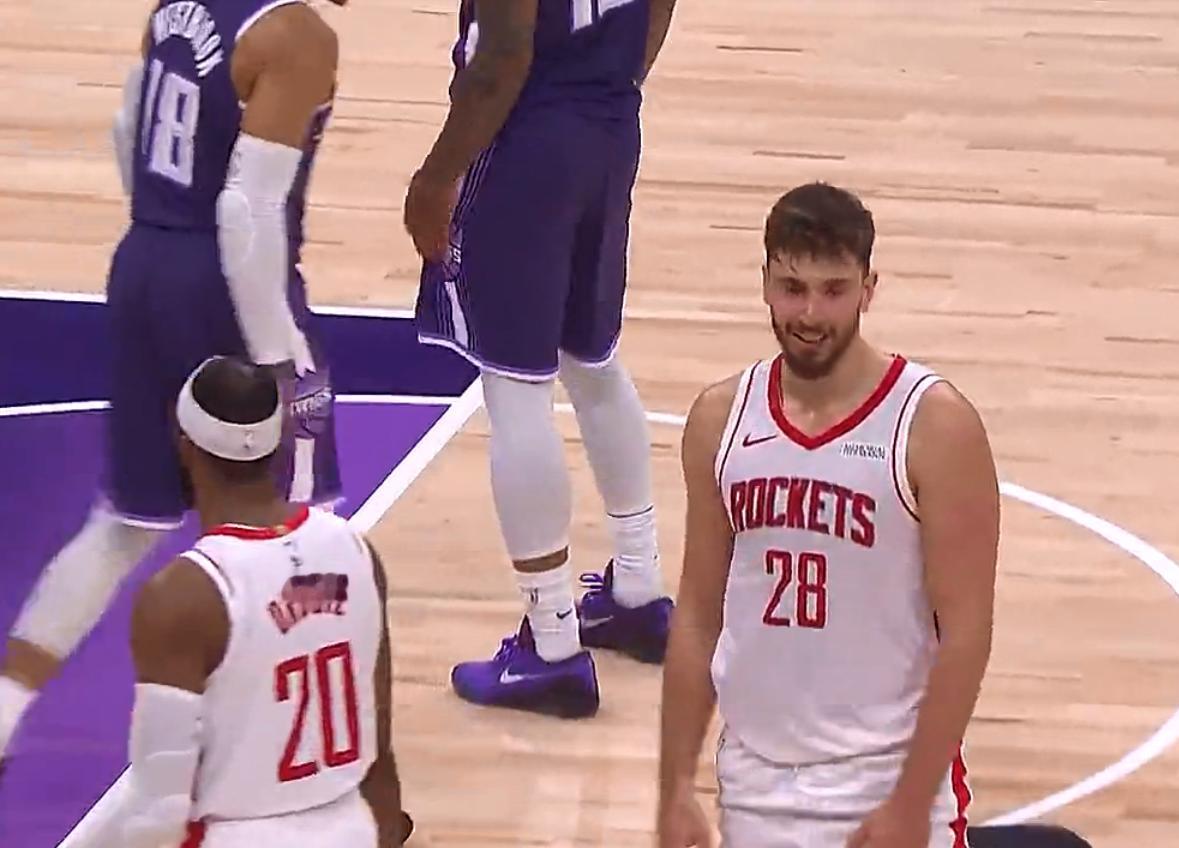 火箭童话剧还在继续常规时间掌握在自己手里强行制造悬念被逼入加时，加时一个接一个的