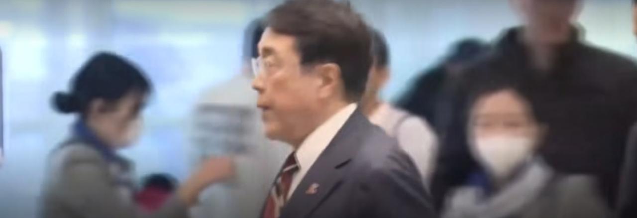 在美加“夺桥索资”风波未平之际，美国又将施压矛头对准日本。特朗普政府不满日本55