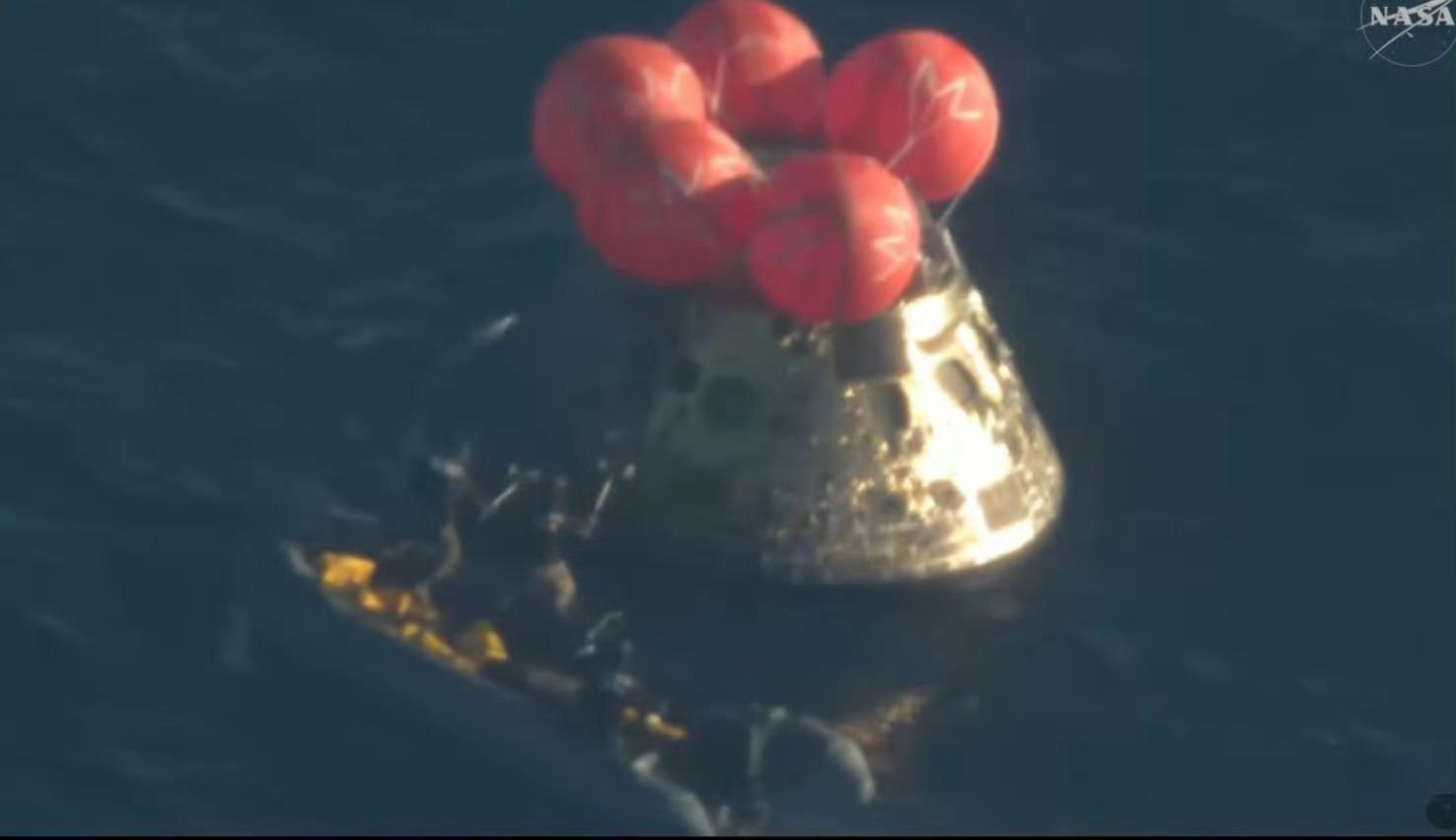 溅落成功！阿尔忒弥斯2号