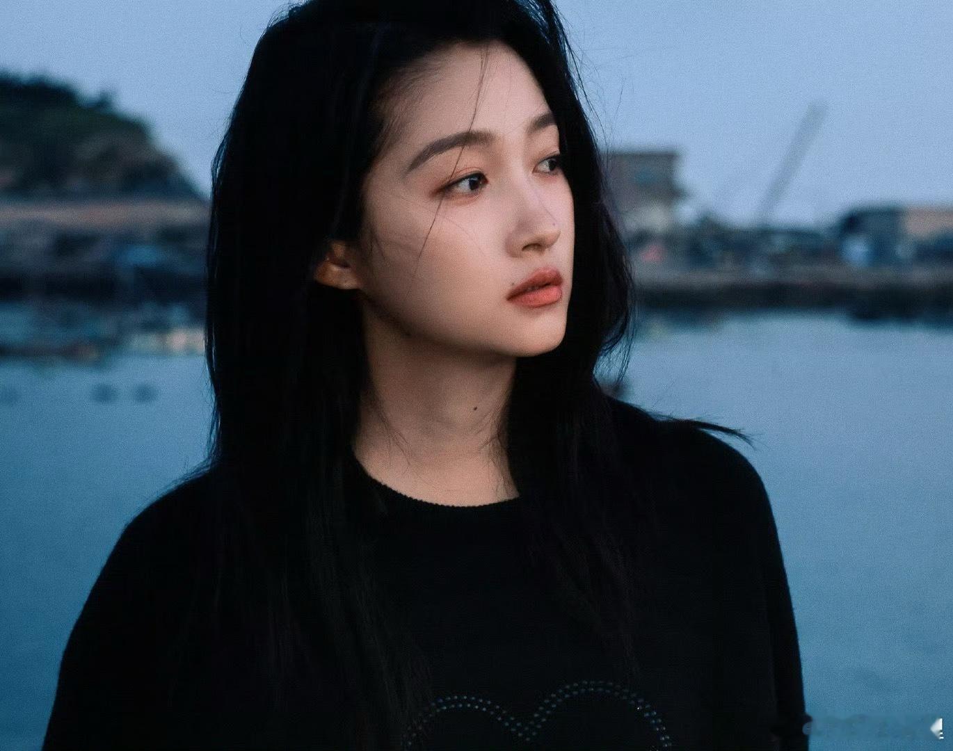 关晓彤大花感长相不张扬特别美好的一个小女生 ​​​