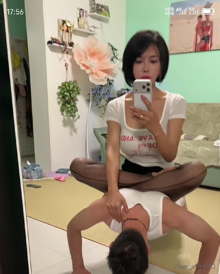 刷到龚玥菲跟那个宝娃情龙拍的视频，我算是彻底明白庞麦郎为啥要分手了！那视频拍得，