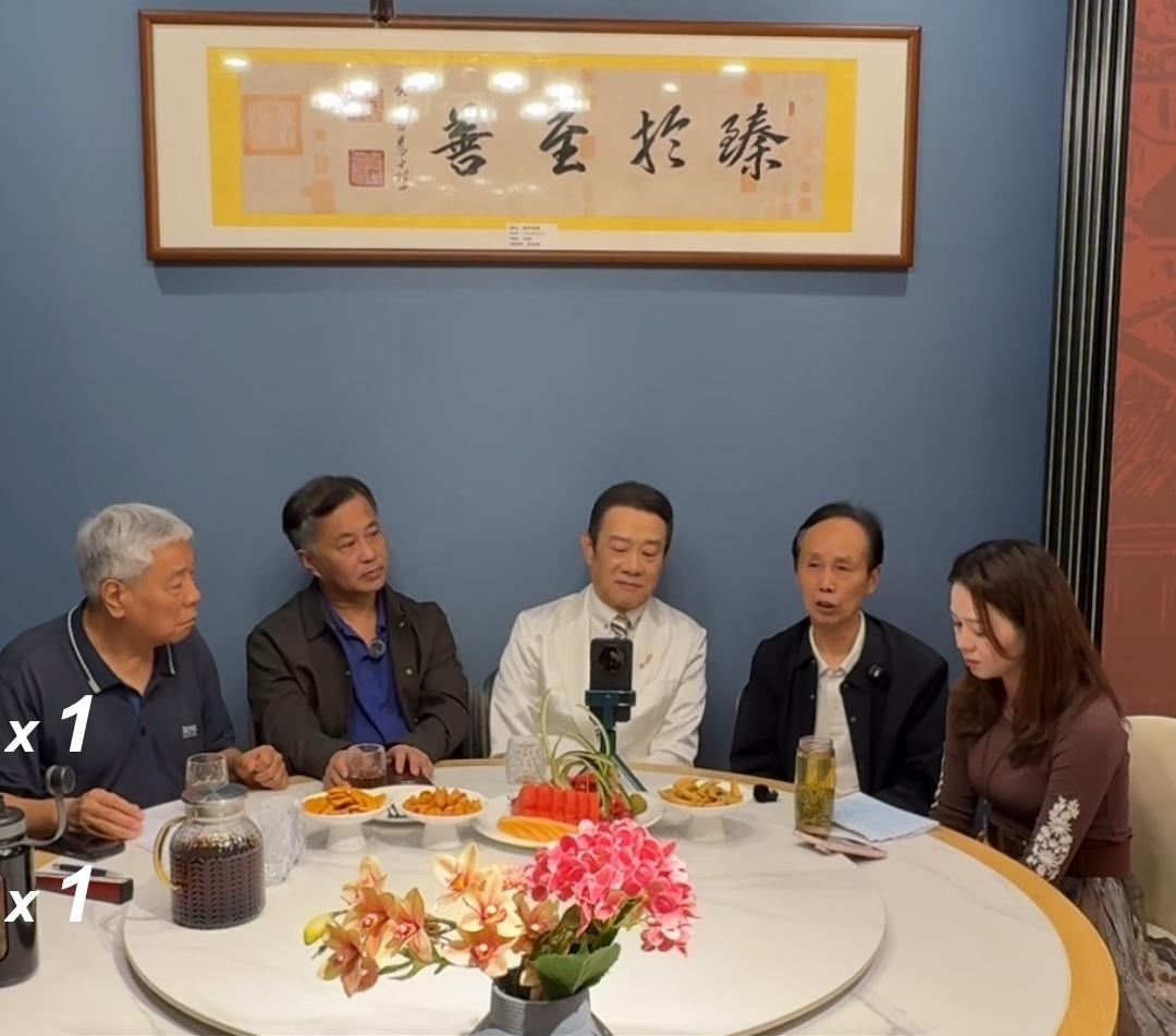 沈巍在活动中为母亲发声！他说他母亲喜欢看戏曲，期待能够有机会和一些戏曲明星近距离