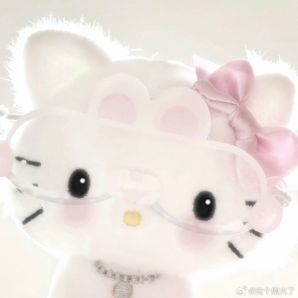 小熊不会说话 ，只想陪陪你。新年迎喜番