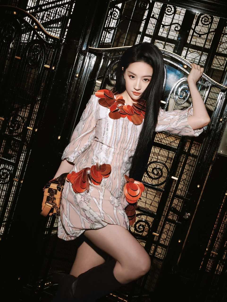 刘亦菲大秀造型刘亦菲出席lv大秀漂亮姐姐啊啊啊 