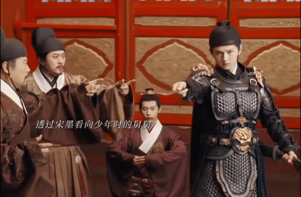 九重紫转场而出的少年舅舅  叶盛佳在这部剧里面的一个出场就已经让人眼前一亮，虽然