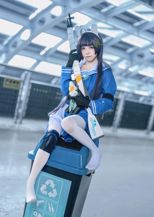 谁好人带垃圾桶来漫展啊啊啊