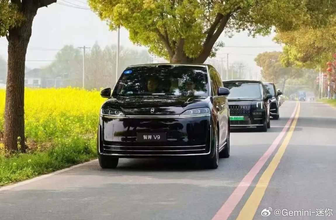 智界V9、极氪009、腾势D9，现在的赵长江打过去的赵长江有意思的是，极氪009