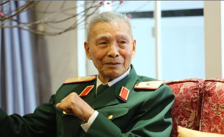 越南少将阮德辉晚年捅破了越南官方捂了几十年的窗户纸：1979年中国军队能够顺利撤