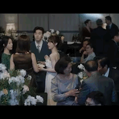 《半熟男女》哎，说到高鹏，真是让人失望透顶。当初追何知南的时候那叫一个殷勤，现在