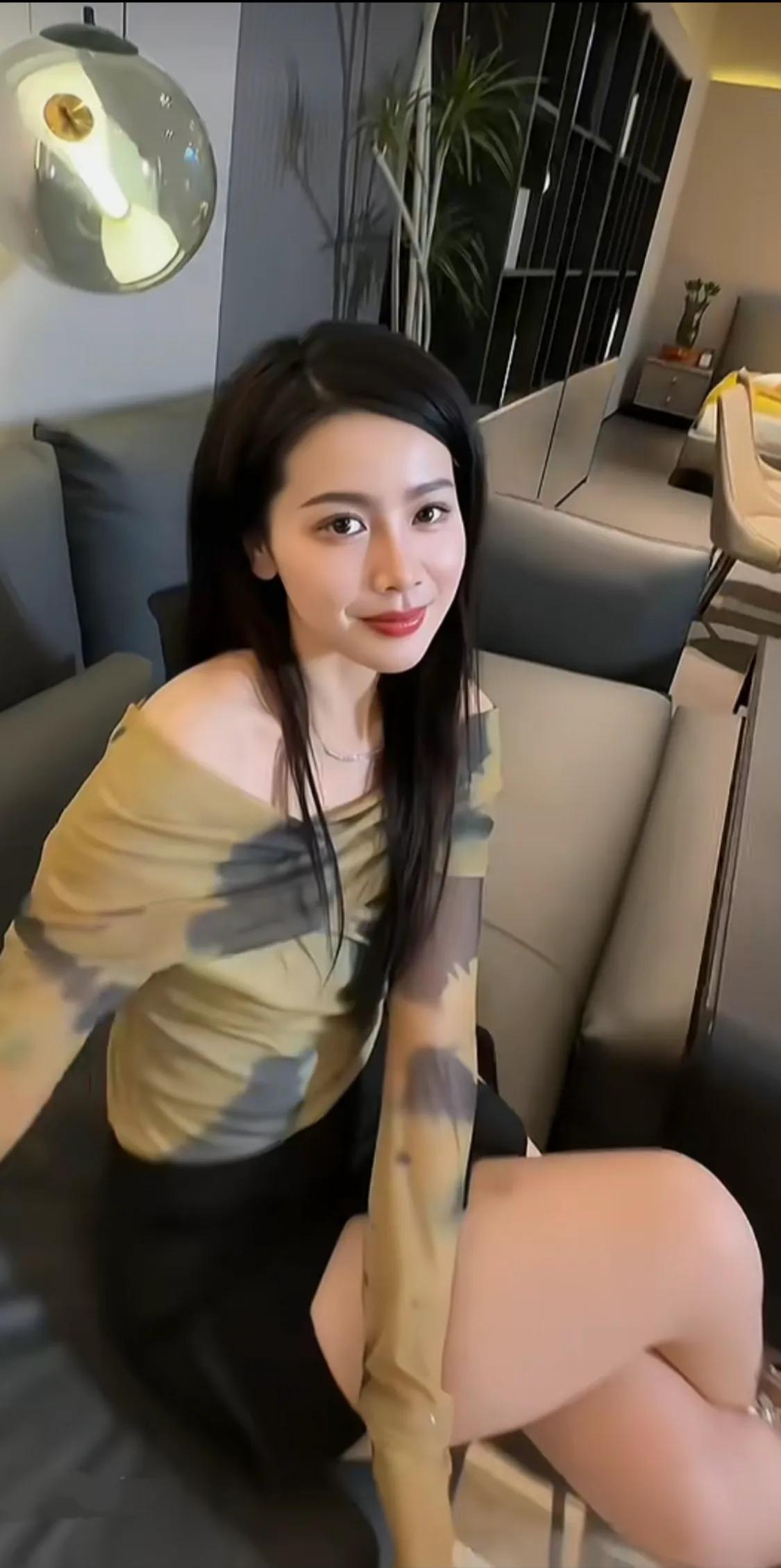 有个事儿一直没弄明白，似梦非梦，又恰在其中，真的好累啊！不知道你们有没有过这种经