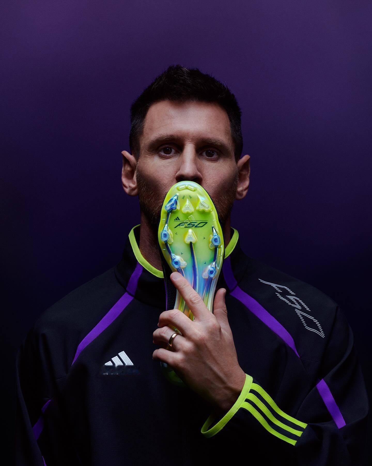 阿迪发布梅西新款F50战靴：是时候把它带回来了，欢迎回归🥹#梅西[超话]# ​