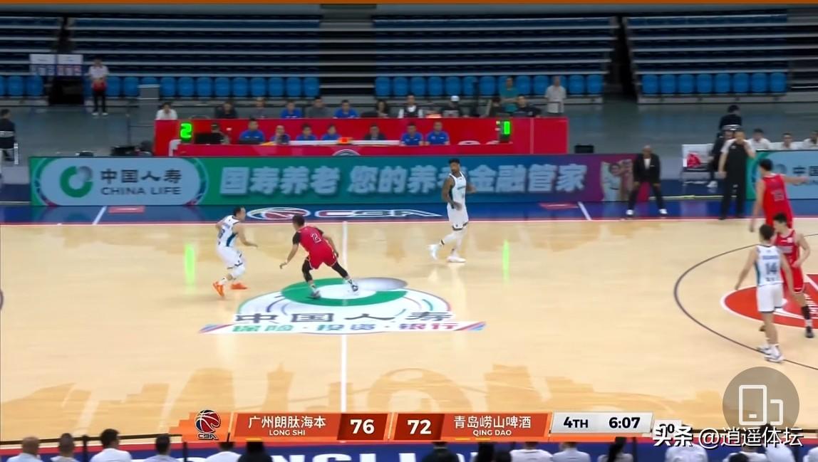 青岛啤酒男篮客场挑战广州男篮，这场比赛不得不说一下王一博了！
       如果