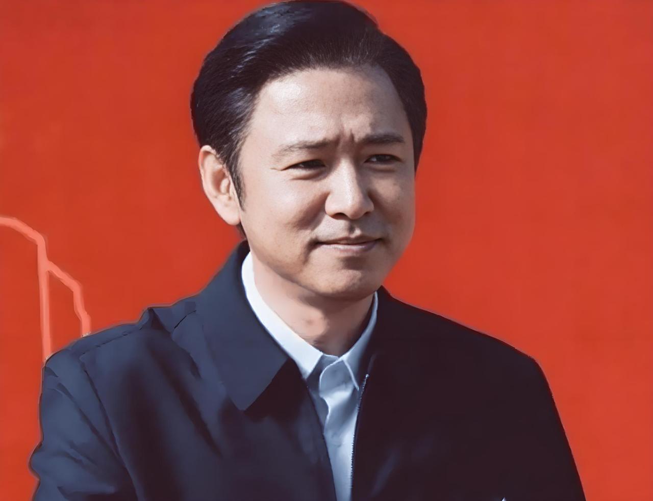 《交锋》： 谢逢时现在应该是闵中市的市长了吧？

1994年林看山刚到闵中市的时