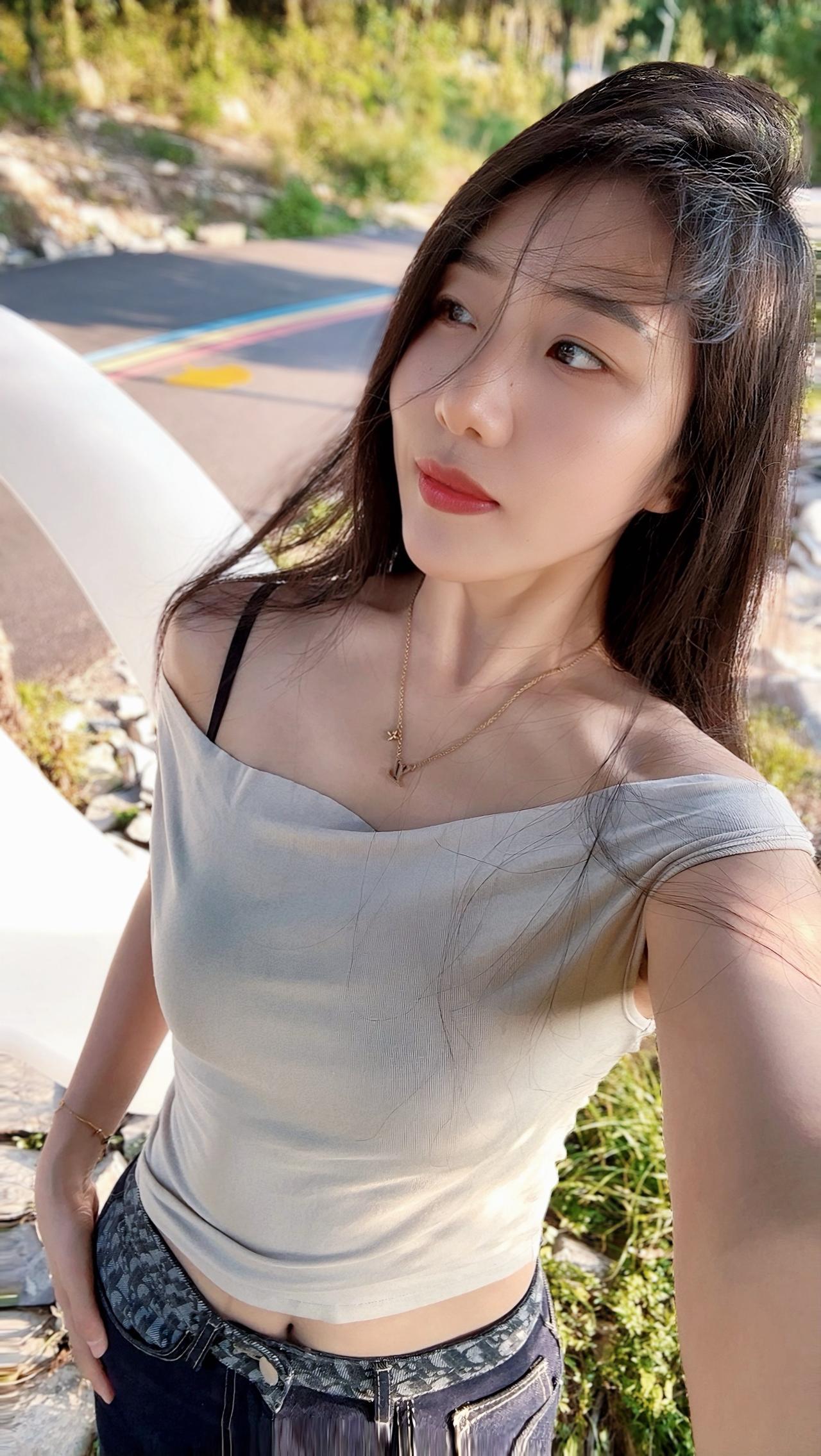 找了个地方看日落，简直不要太美