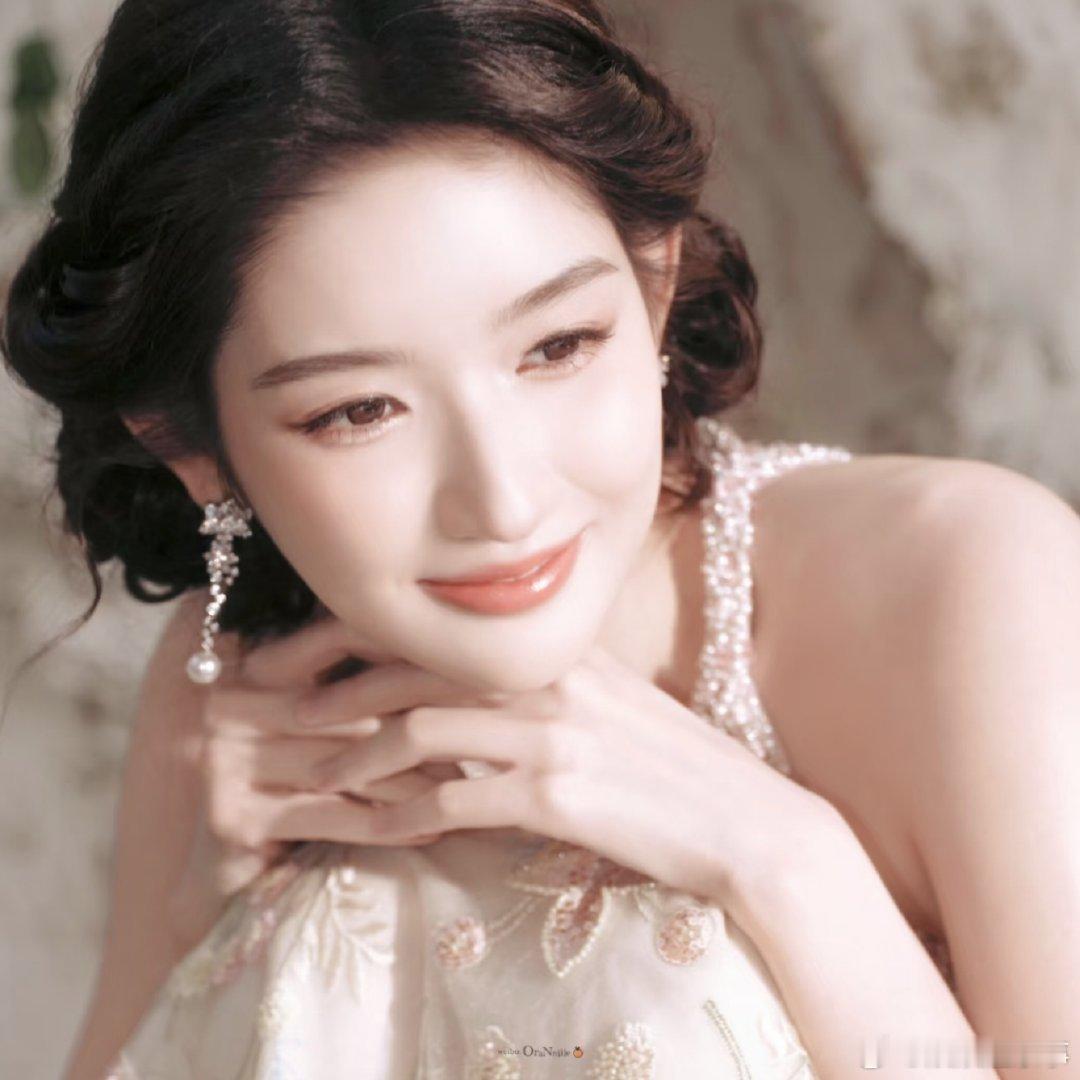 𝙒𝙚𝘾𝙝𝙖𝙩女生头像优质女头｜小众女头｜ins风 | 审美积累 