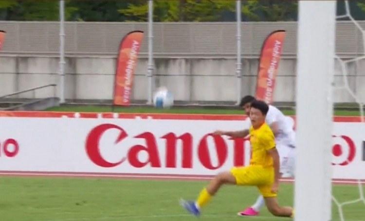 【亚运会U23国足0-0伊朗！吴曦远射中框太可惜，末轮死磕阿联酋才能稳出线】
亚