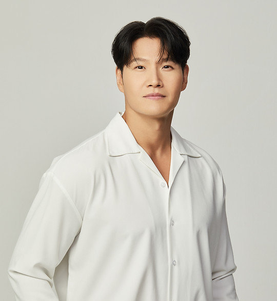 金钟国首度公开妻子身份金钟国说妻子是认识很久的妹妹 金钟国近日在节目上首度公开妻