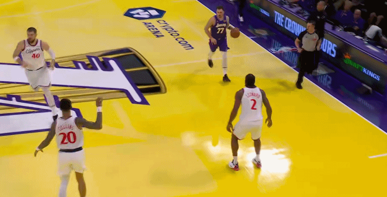 赛前泰伦-卢谈到如何防守东契奇：“让他远离罚球线。”开场东契奇2次罚球，三分五连