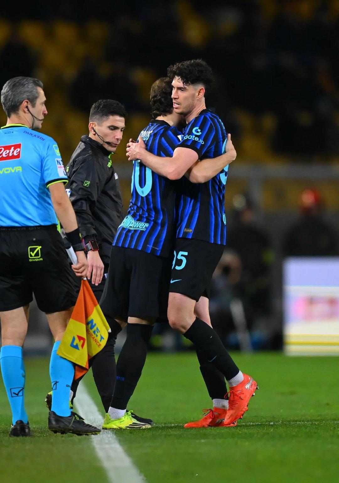 经纪人马尔托雷利（Giocondo Martorelli）：我们生活在一个极度虚