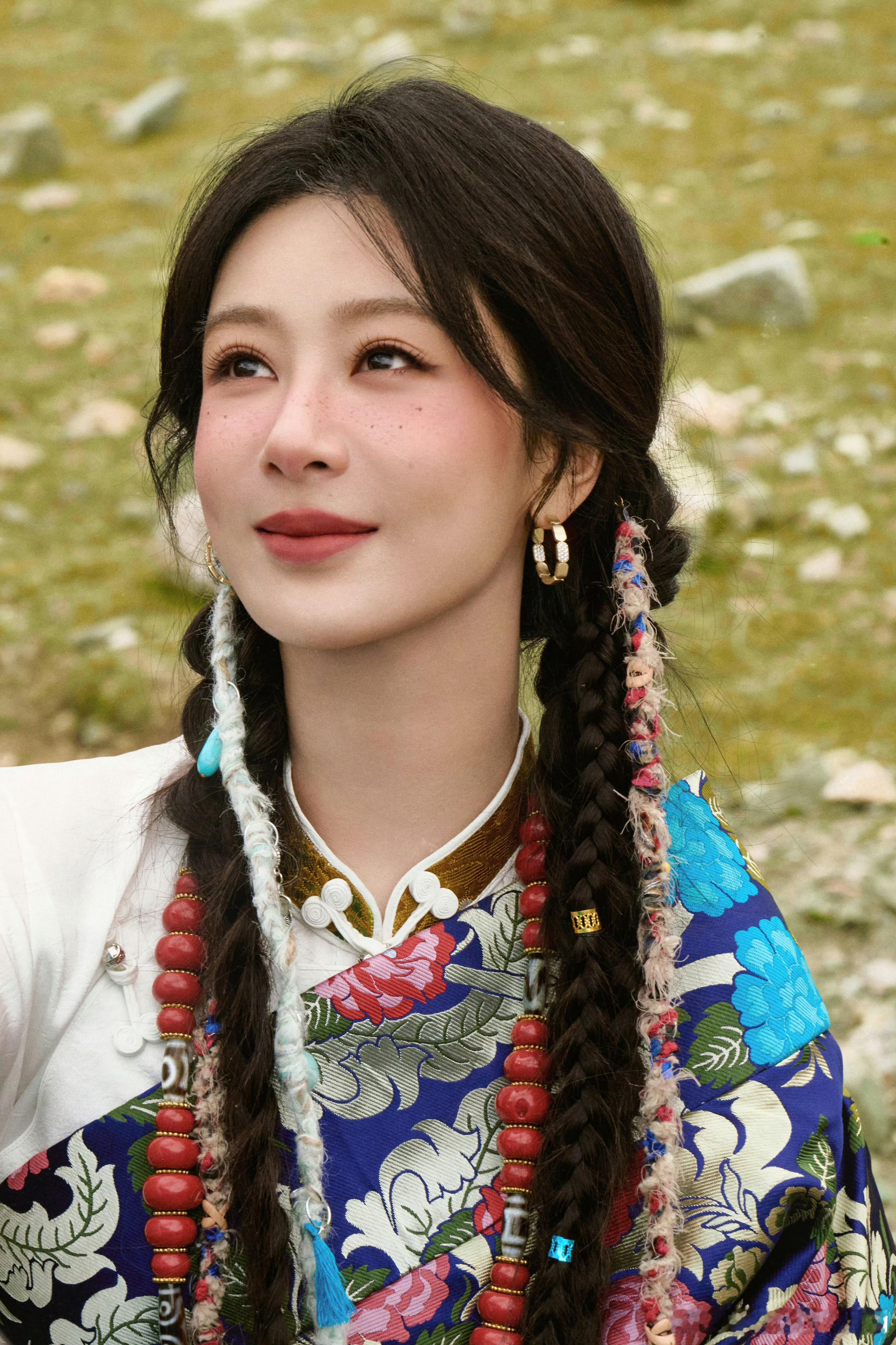 愿你不负时光，不负努力，在未来的日子里，光芒万丈，熠熠生辉。 