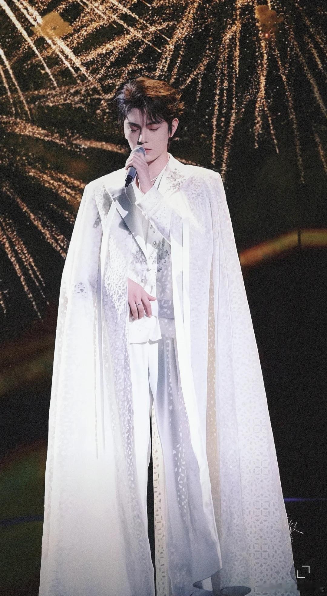 丁禹兮的眼技绝了够出色真能干 演谁像谁！眼神里住着角色灵魂，一抬眸就让人信他是故