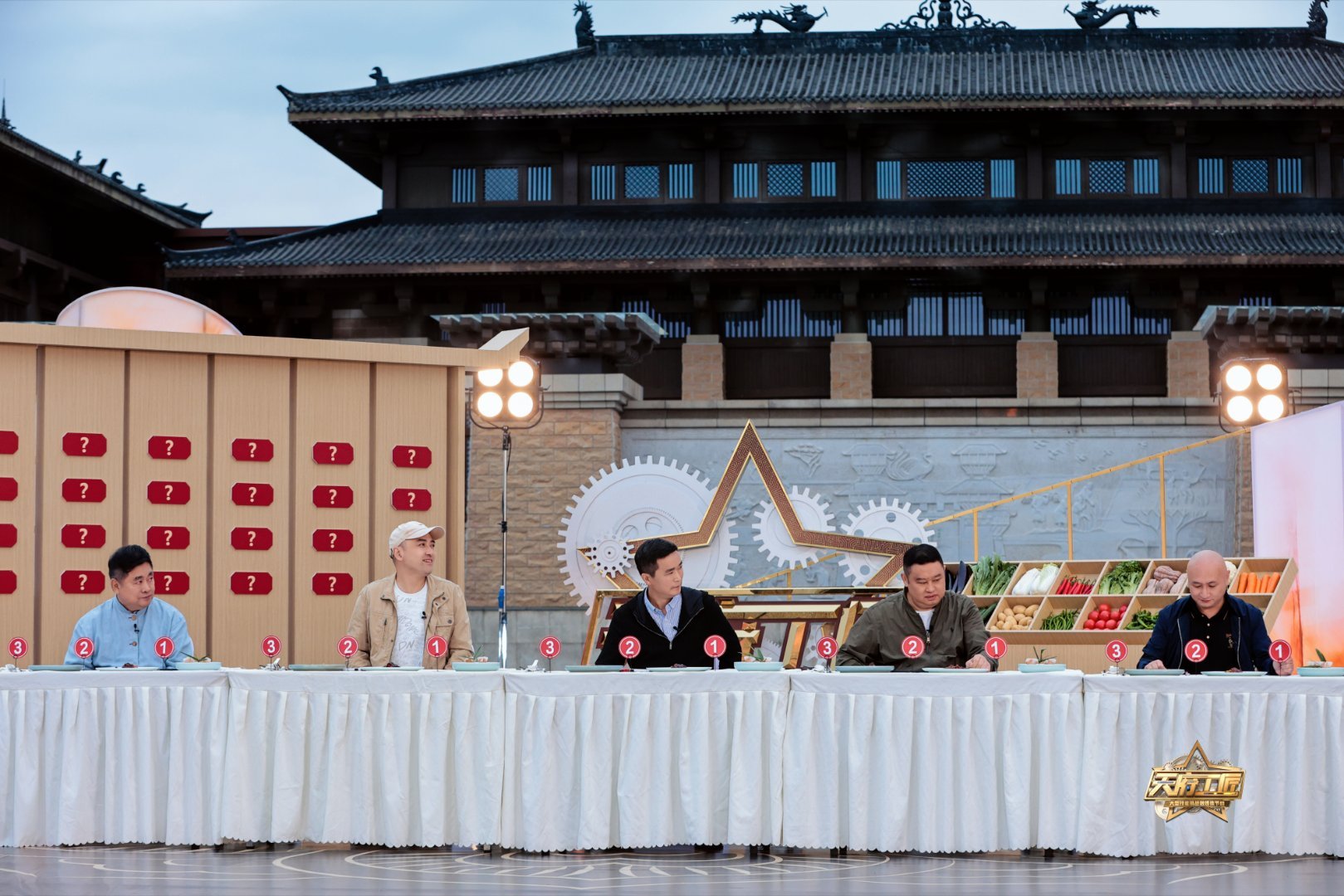 单霁翔在成都出的期末考有多难 非遗技艺遇上硬核 “考官”！《天府工匠》第四季第二