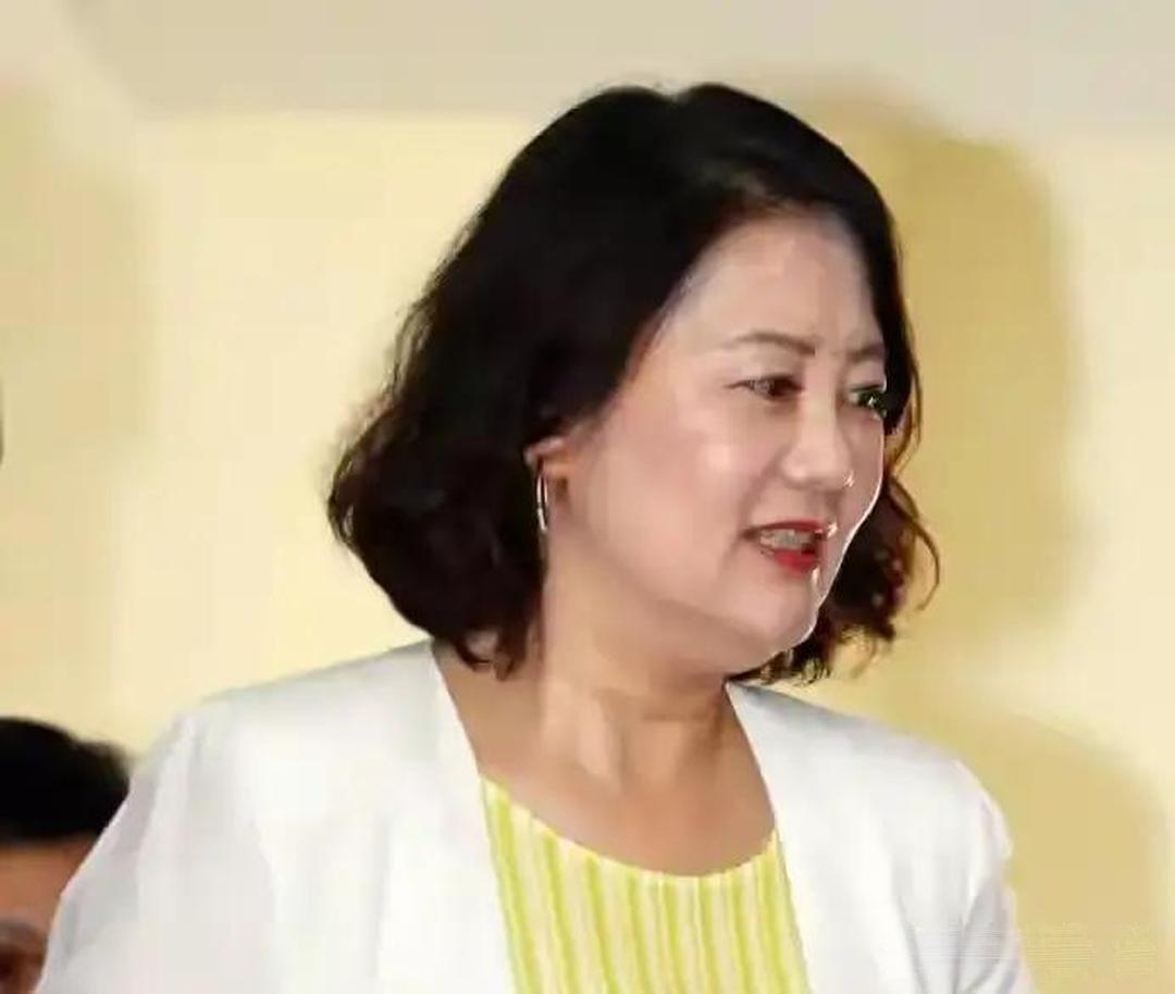 为解决少子化出奇招？女人的子宫轮不到你来管，岛内催生争论吵翻天

27日沈伯洋竞