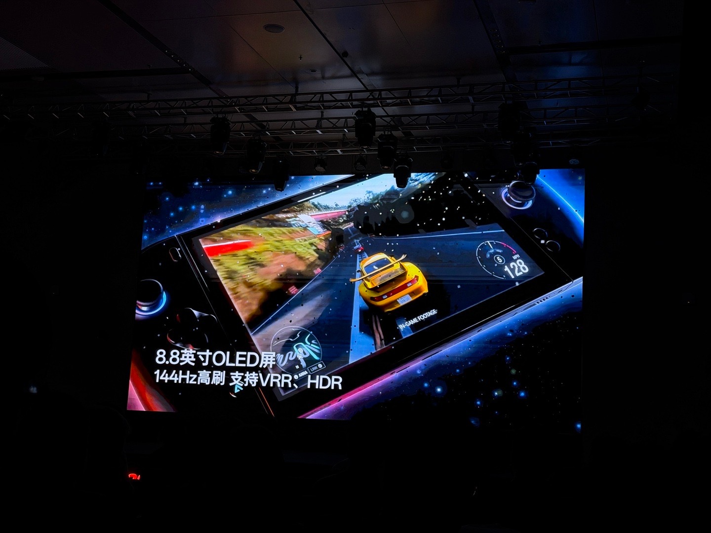 OneXPlayer X2 Mini：可换电满血小钢炮，续航焦虑被它治好了和 3