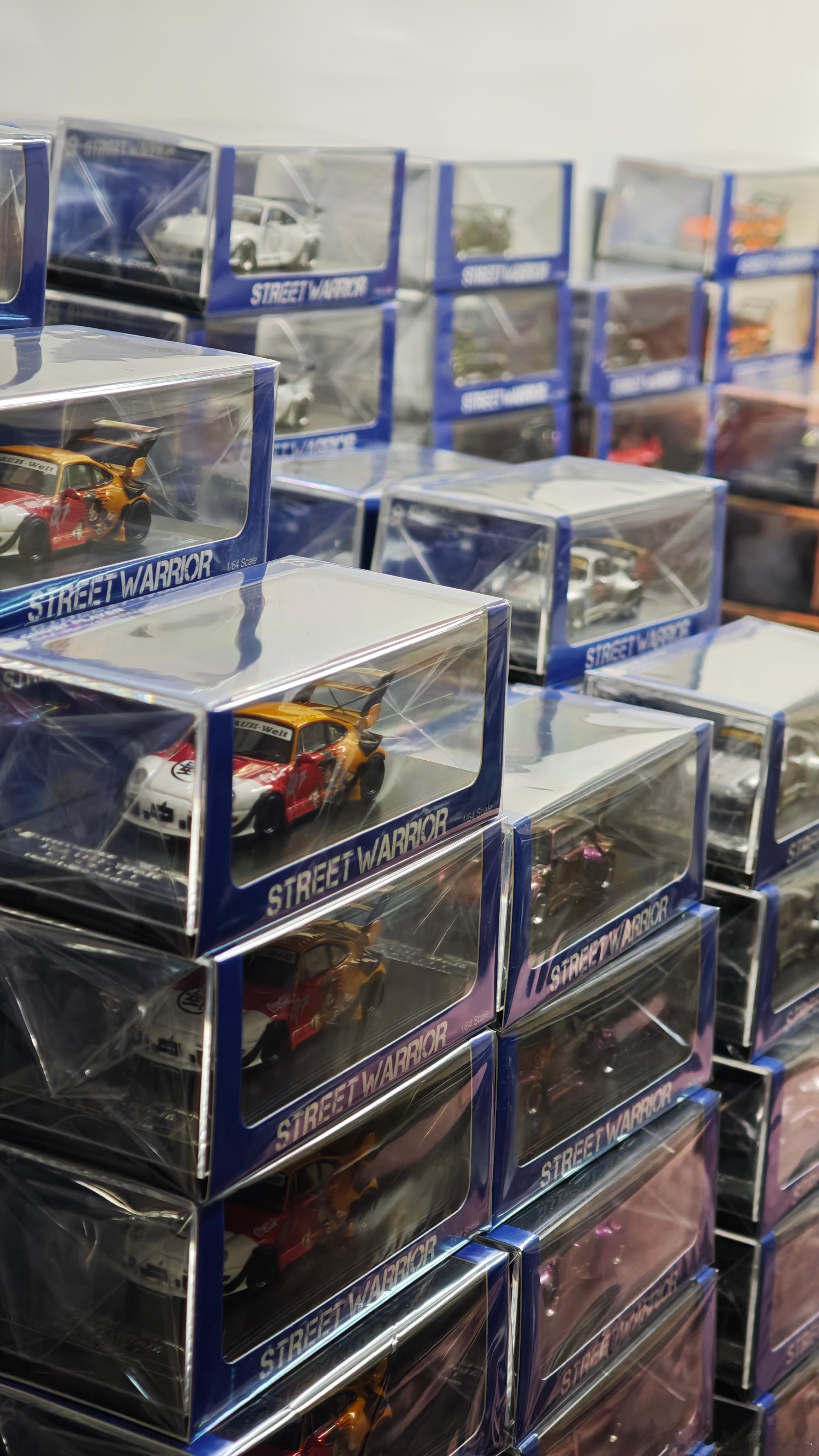 小时候梦想就是自己能有个关于汽车大师工作室其实那会儿没有工作室这个概念，大概就是