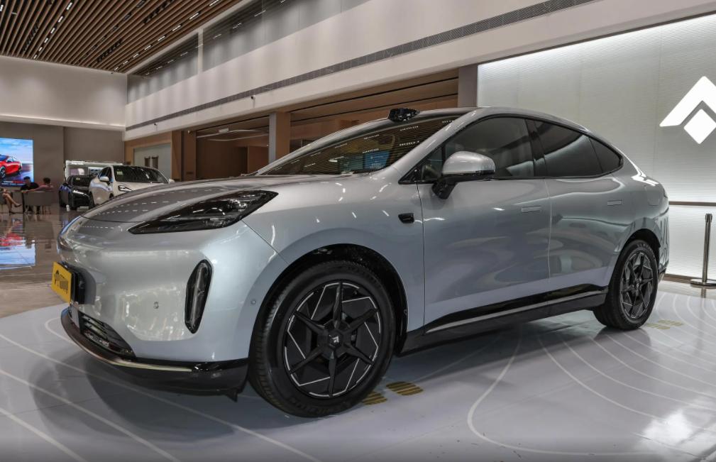 增程车缺点显露，同频共振惹人愁！
都说增程车性能好，但是同时增程的缺点也很多，比