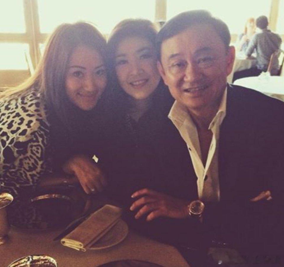 西那瓦家族一门三总理：哥哥他信，妹妹英拉，女儿佩通坦，充分证明了华人的人种优势。