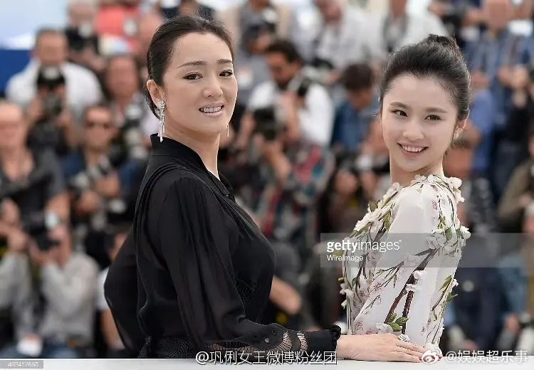 慧雯咋混成现在这样的，我记得她当年也是海选的谋女郎，虽然不是主角。归来之后资源也