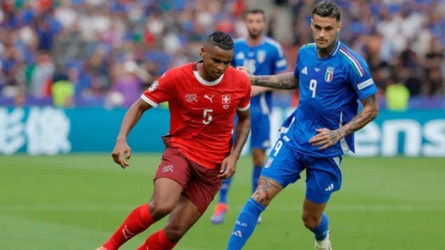 回首望，岁月无痕；向前看，阳光明媚今日作业如下009德甲：霍芬海姆 VS基尔  