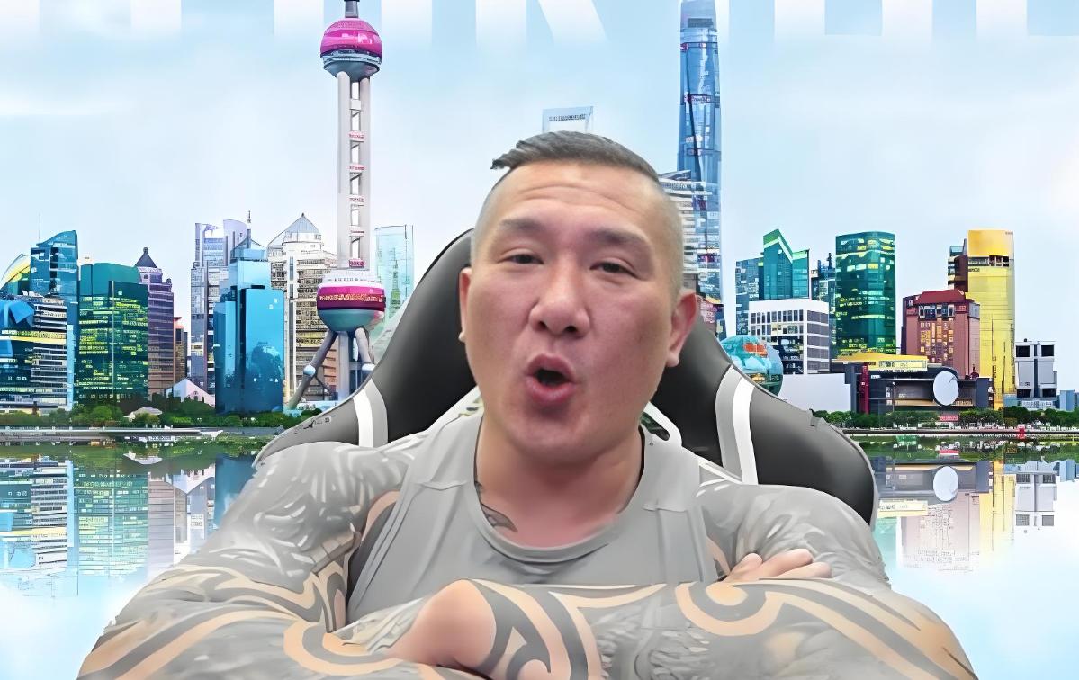 这馆长会来事！


这位馆长的做法确实很明智
不空喊口号，
只用美食和文化拉近两