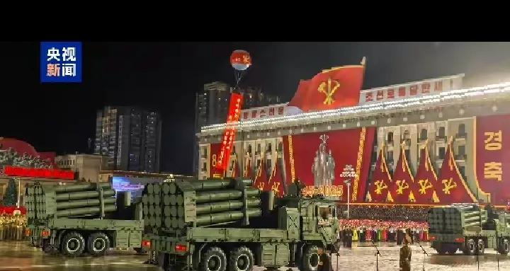 朝鲜举行劳动党成立八十周年阅兵仪式这到底传递的是什么信号？
首先，对外，尤其是对