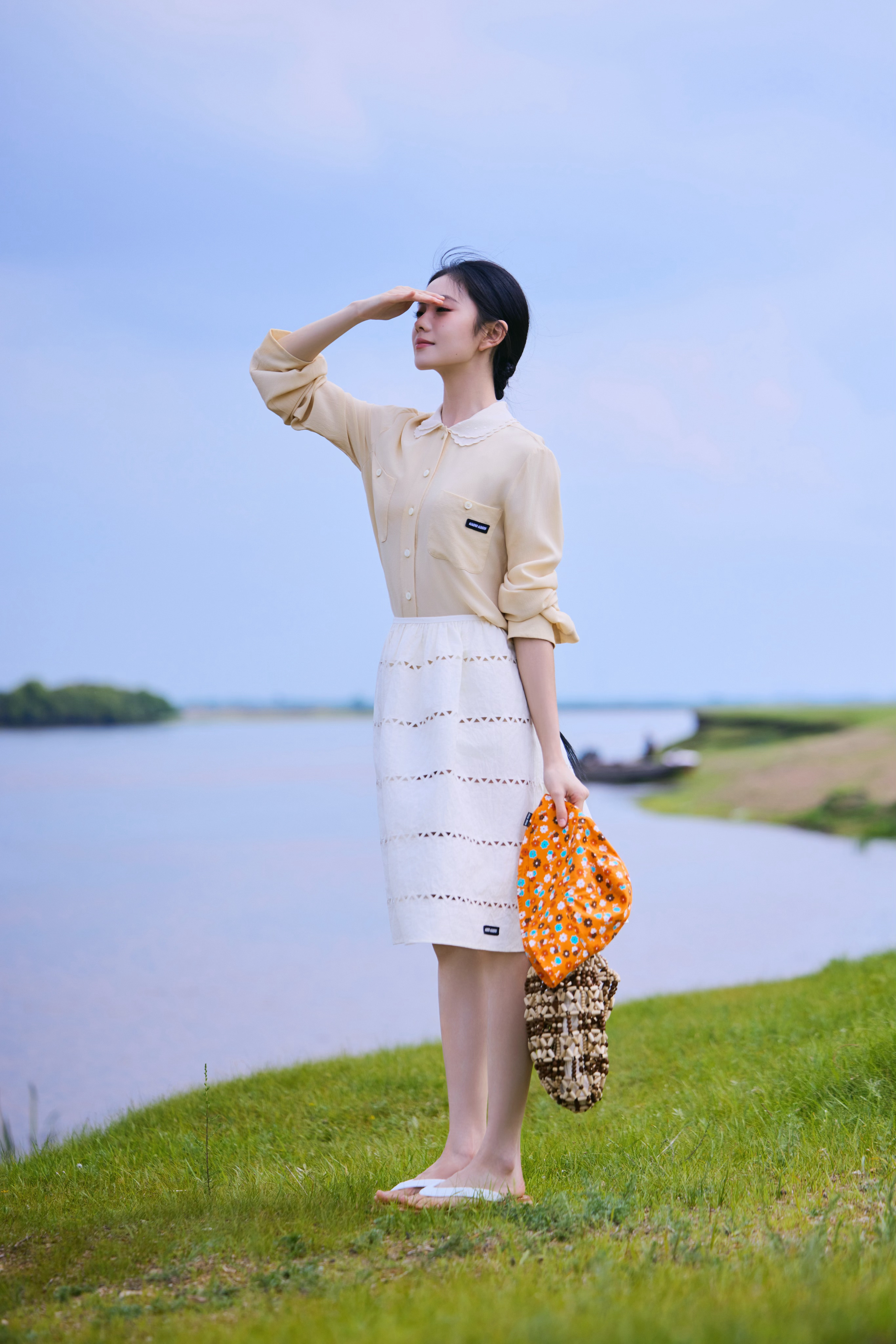 品牌大使刘浩存演绎Miu Miu 2026夏日系列时尚灵感解读 夏日限定版的刘浩