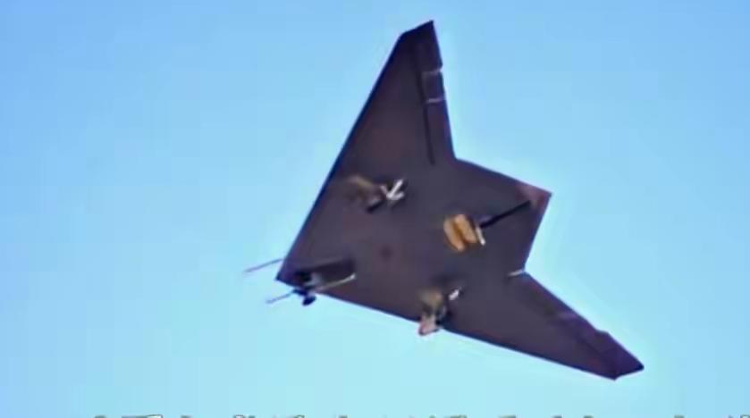 今儿个咱来聊聊新鲜事儿——中国造出了一款“全球独一无二”的舰载无人战斗机，名为攻