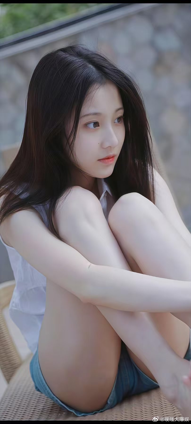 张慧雯拒绝者来女的邀请乘风2026一句邀约引发五秒嘴瓢，张慧雯态度明确拒绝到场，
