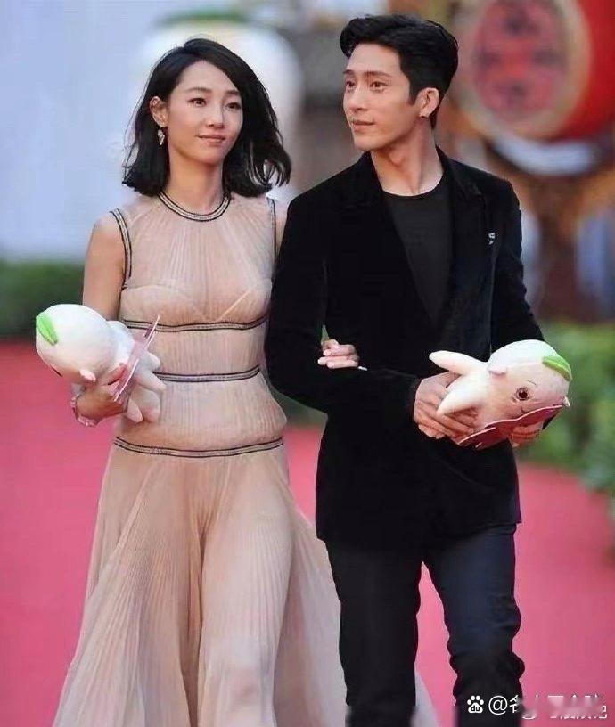 白百何这造型…她跟造型师之间肯定有啥大仇 ​​​