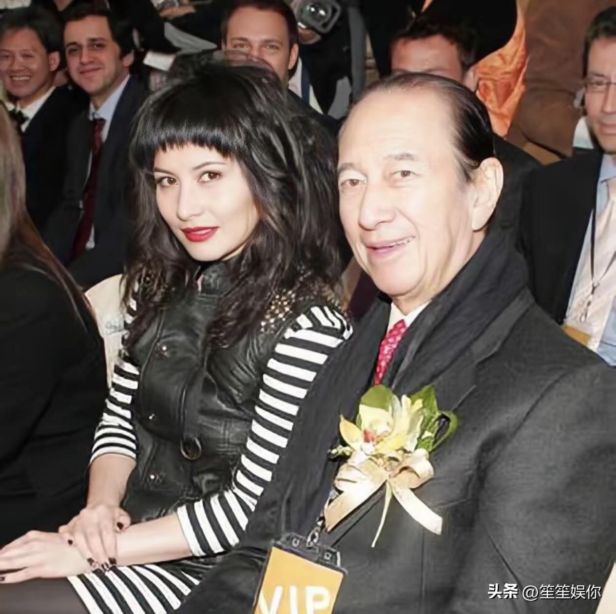 何超仪大概是赌王家子女里最清醒，也最痛苦的那一个。外人看她放浪不羁，其实这份轻松