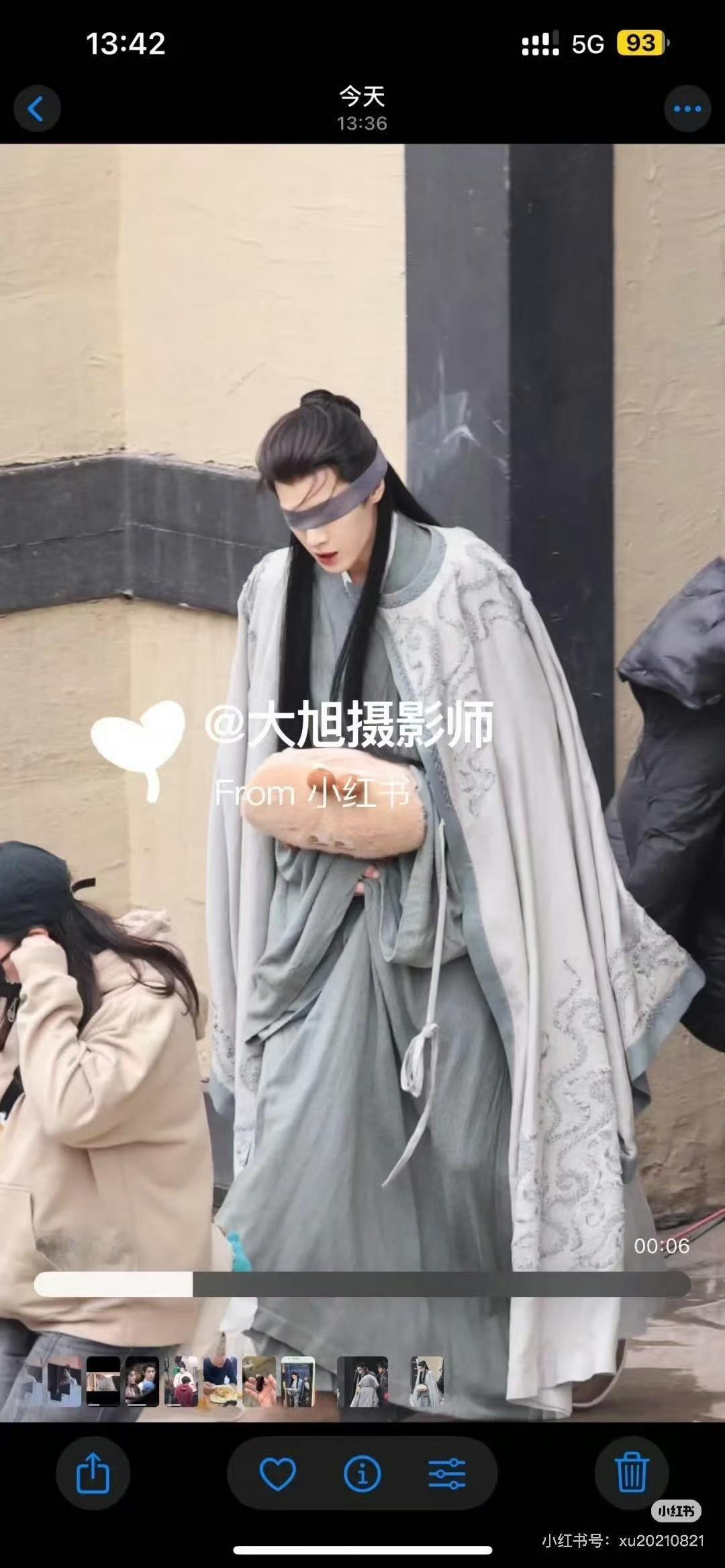 娱乐李昀锐披发蒙眼路透李昀锐披发蒙眼李昀锐披发蒙眼，啊啊啊啊我颤抖 