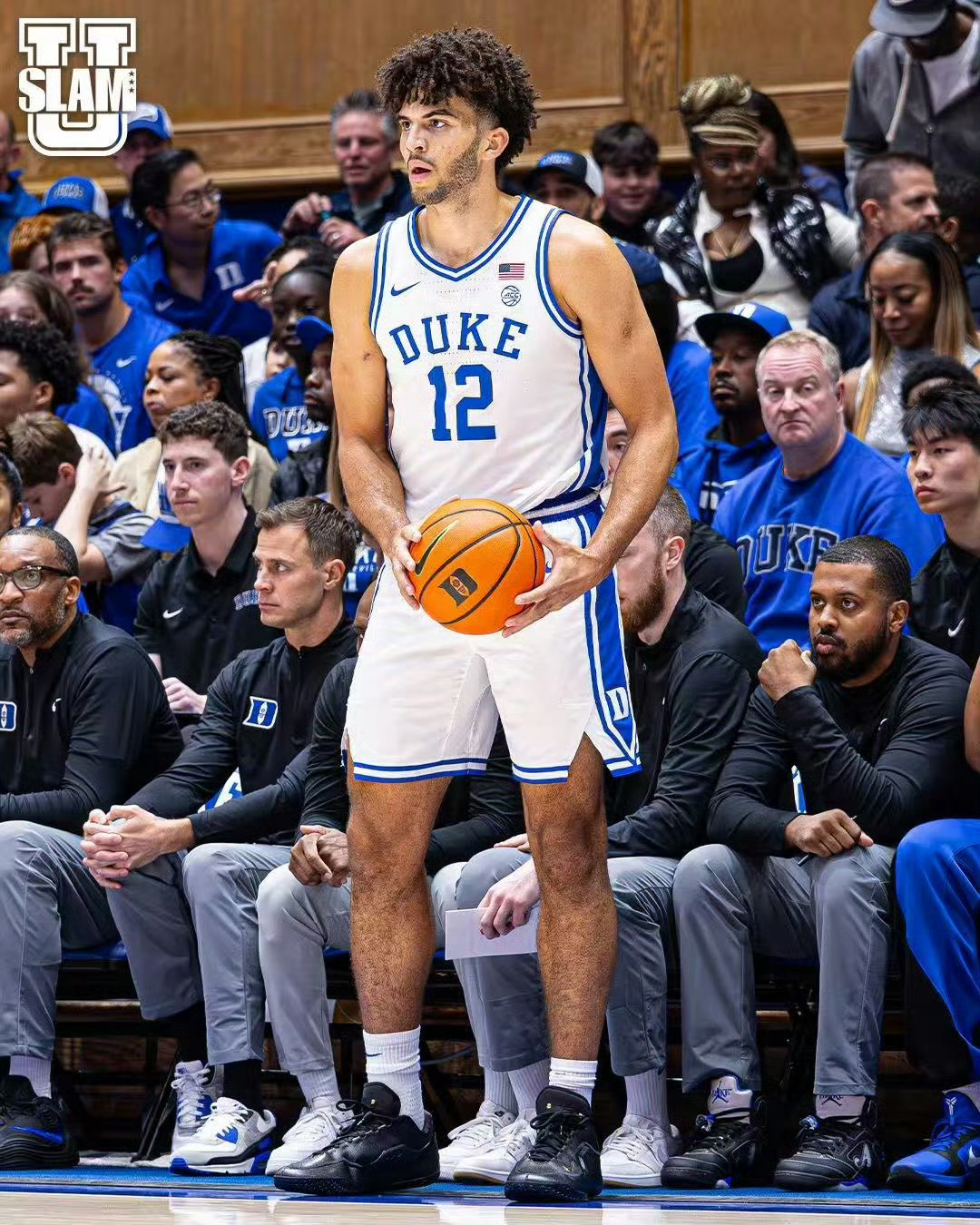 灰熊用探花签选中杜克大学前锋卡梅伦-布泽尔！2026nba选秀