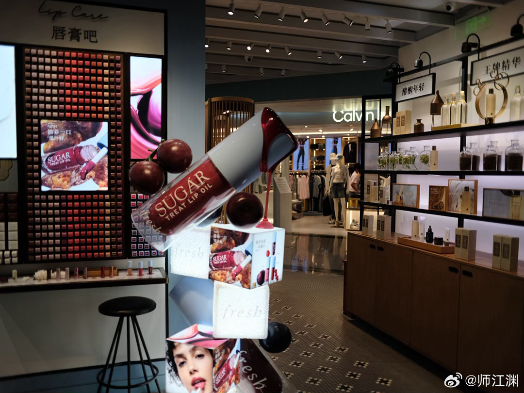 广州天环广场的遇见，6月时光 富士GFX50S 佳能EF40 2.8 广州·优文