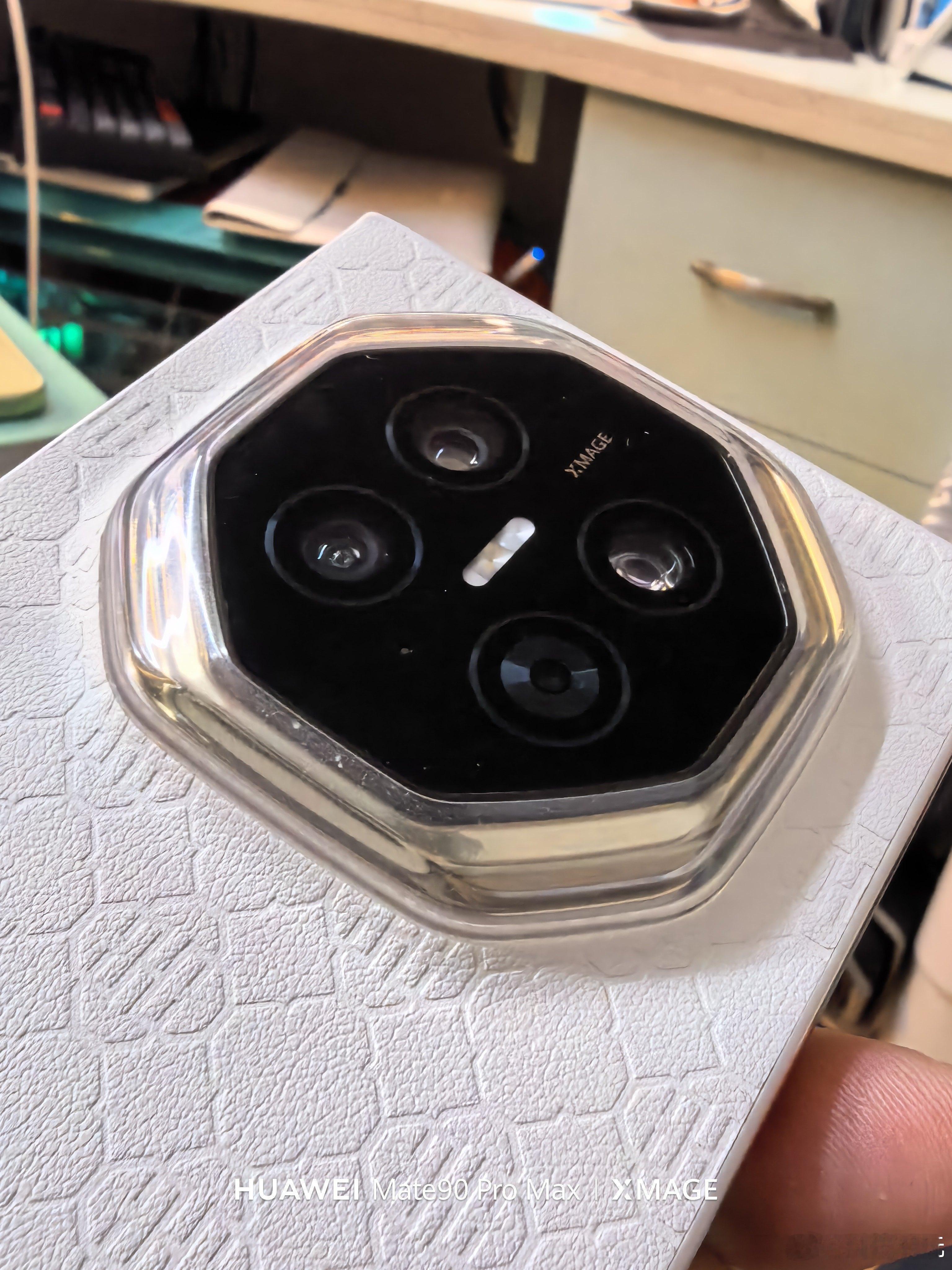 MateXT2 可惜后摄像没上昆仑玻璃 ​​​