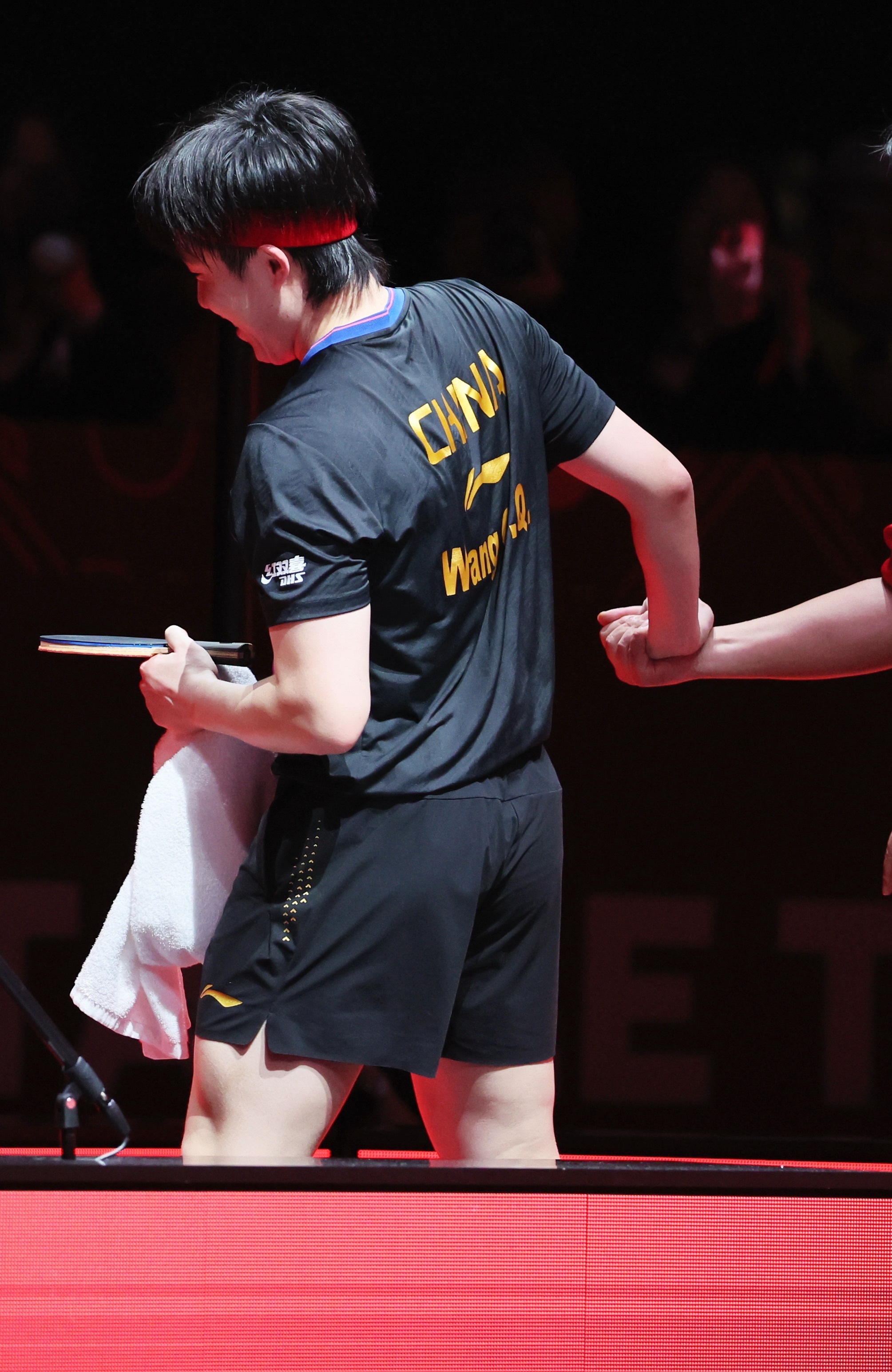 王楚钦vs松岛辉空 抱到他牵到他你开心了！ 