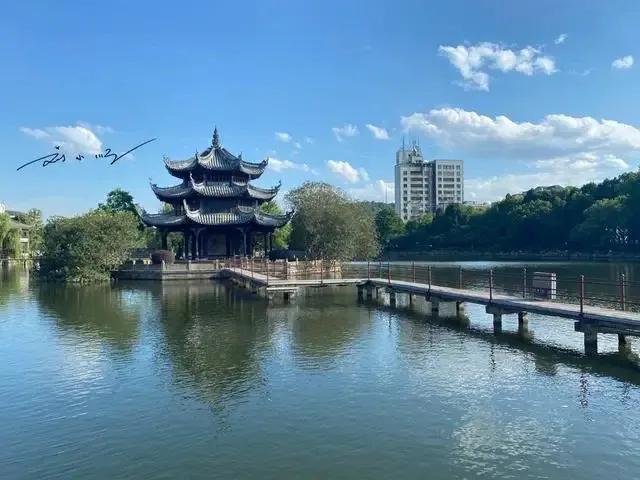 浙江有座历史悠久的县级市，属台州市管辖，却几乎不说自己是台州人？

前段时间，我